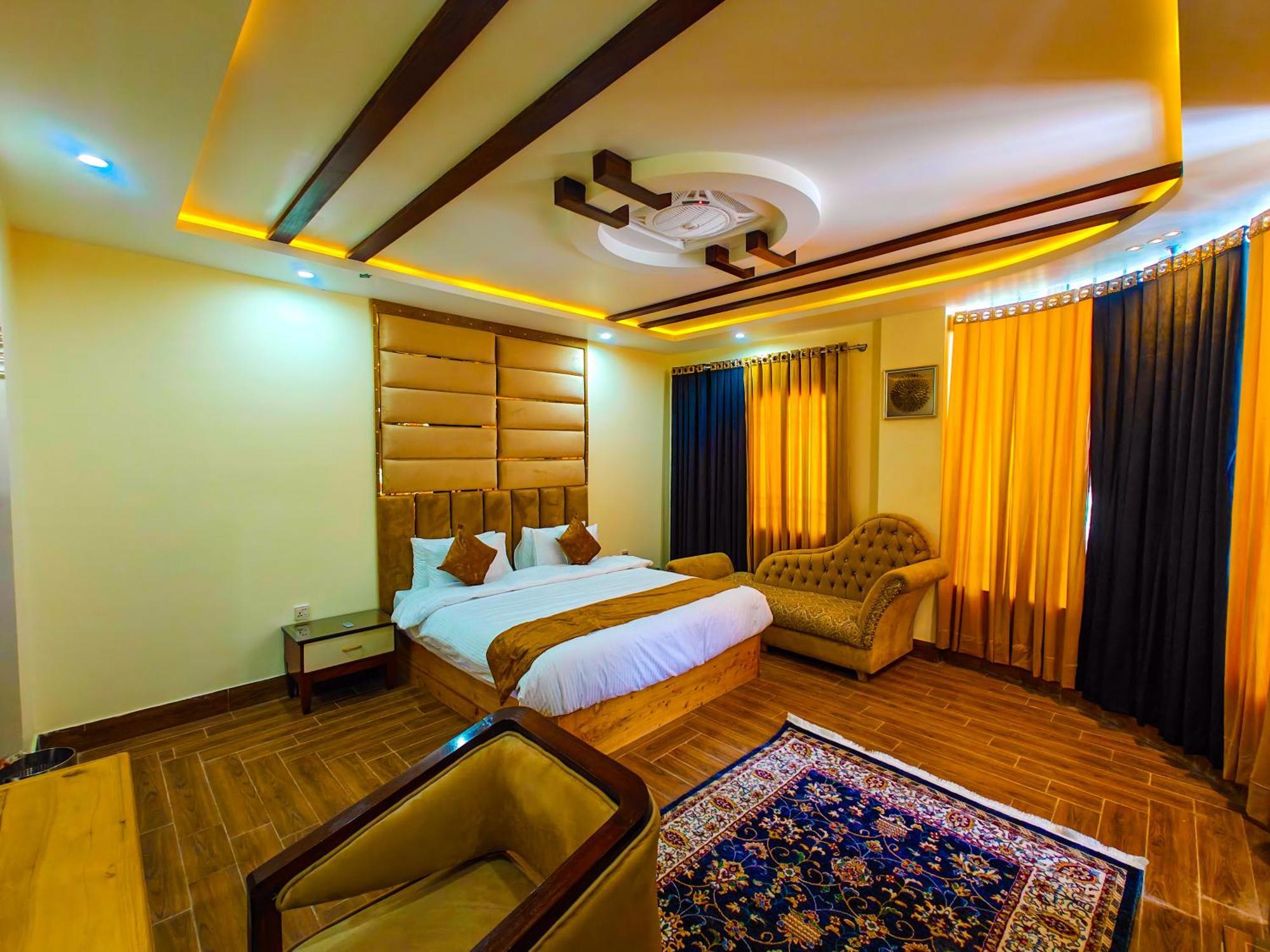 White Forest Hotel Kalam Exterior photo